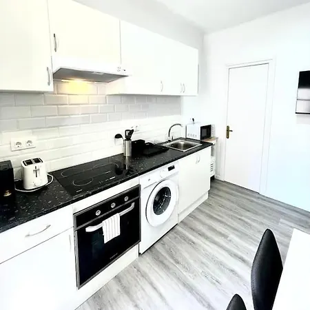 Apartment Seahomes Vacations - Centric *