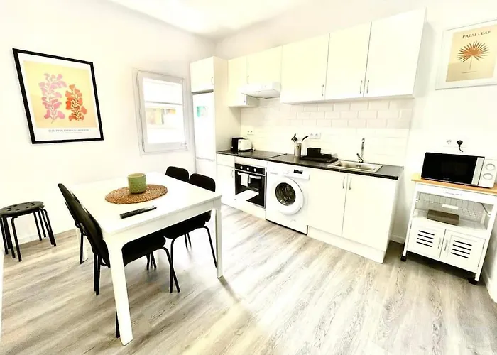 Apartment Seahomes Vacations - Centric *